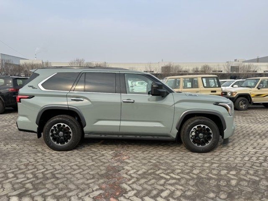 2023款加版超霸4.0 TRD Off Road越野现车多少钱