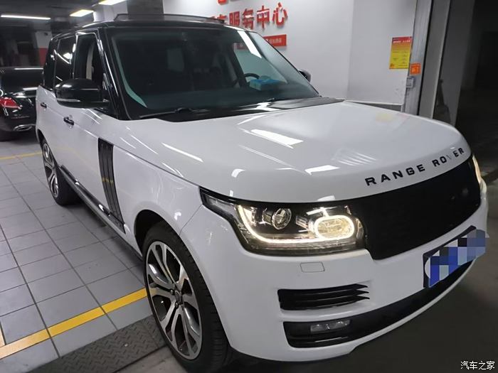 成都路虎揽胜行政欧版目前售价127万起 欢迎试乘试驾