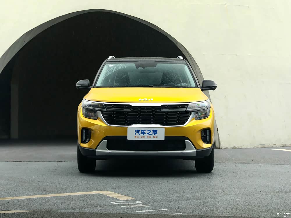 2026款起亚赛图斯上市，豪华版售价7.79万元
