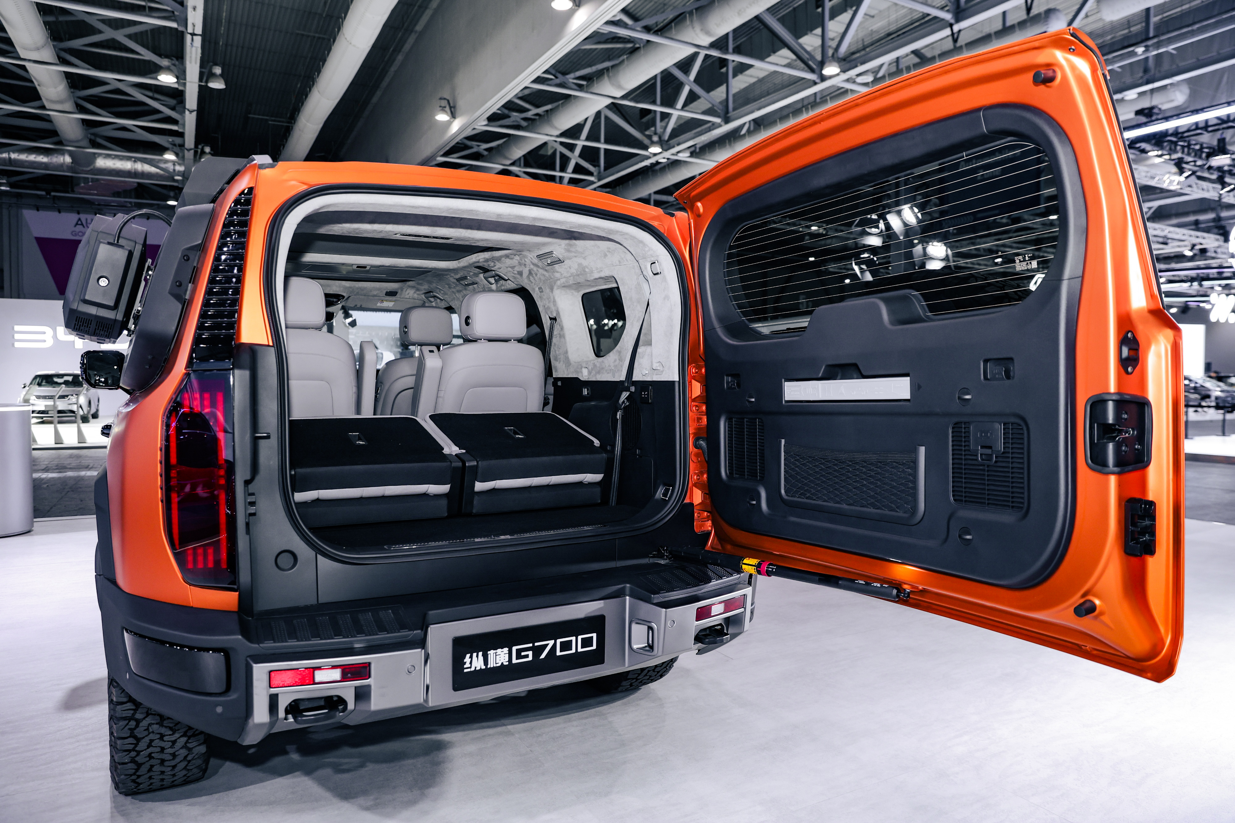 全领域豪华电混越野SUV G700成都车展开启全球盲订