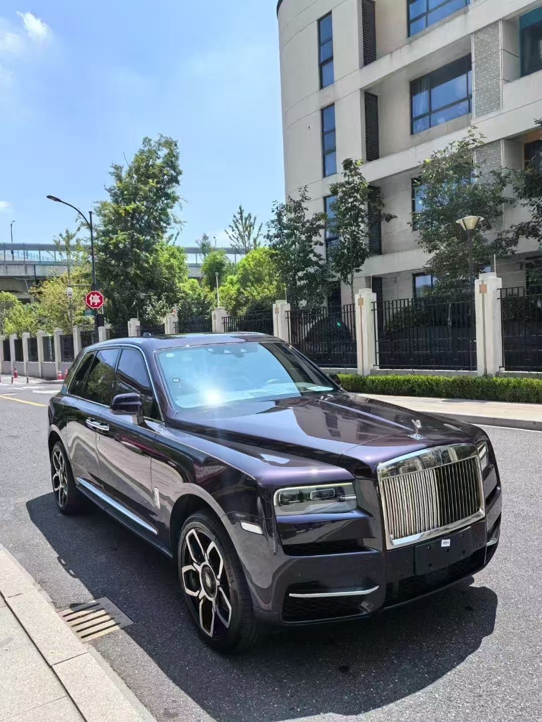 成都劳斯莱斯库里南价格优惠65万