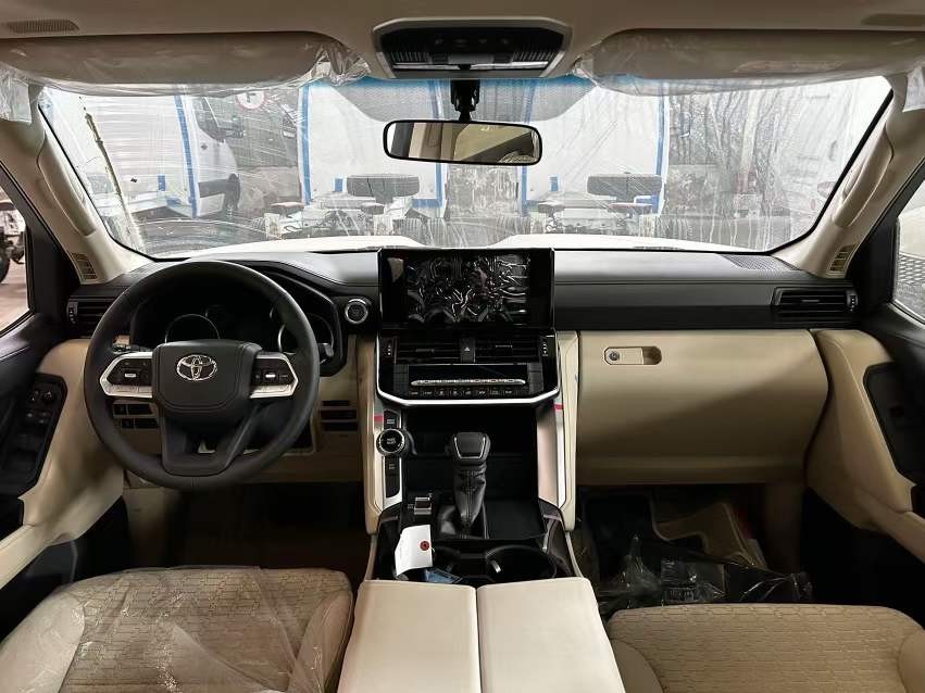 平行进口陆地巡洋舰最高降35.2万 欢迎到店试驾