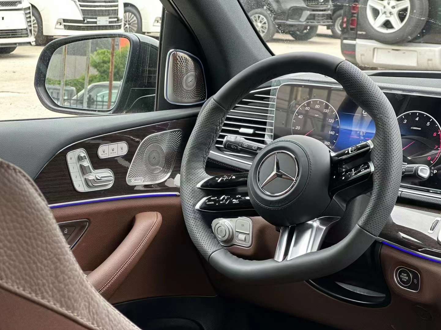 奔驰GLS墨版最高优惠6万 欢迎到店试驾