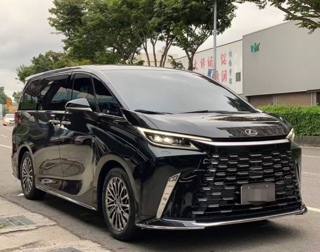 成都雷克萨斯LM欧版售价145万起