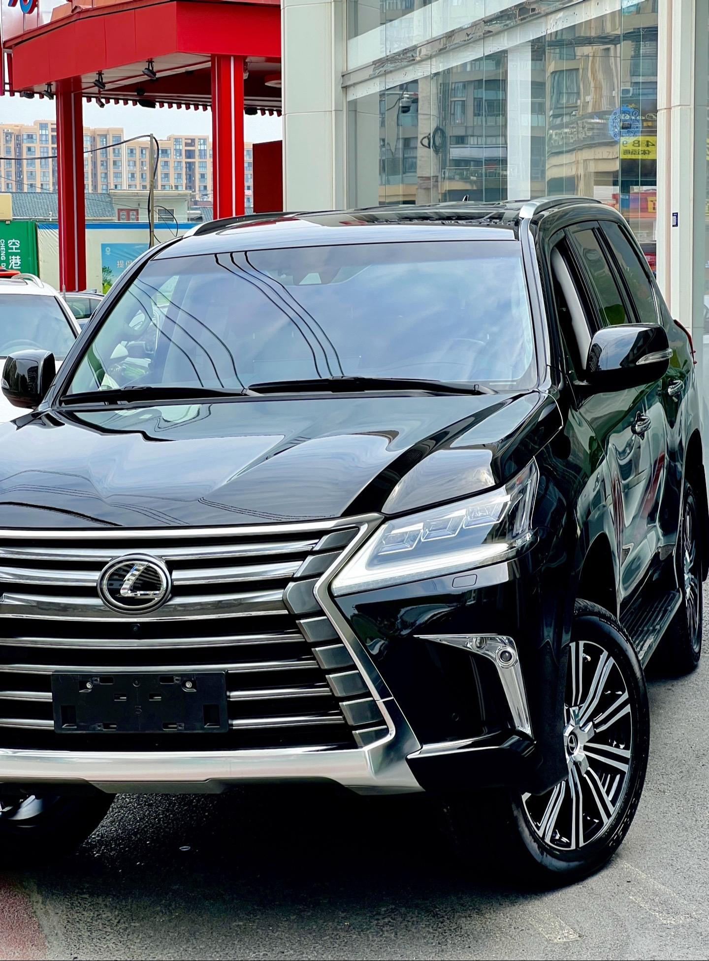 2024款雷克萨斯LX570 现车全国可分期