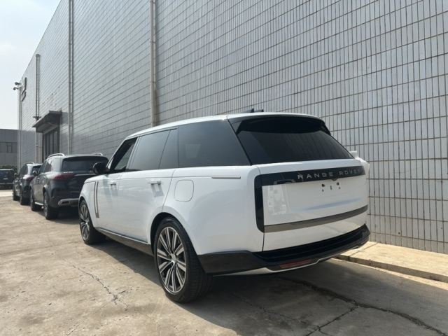 成都平行进口路虎揽胜政美版部分车型优惠50万 欢迎前来试驾