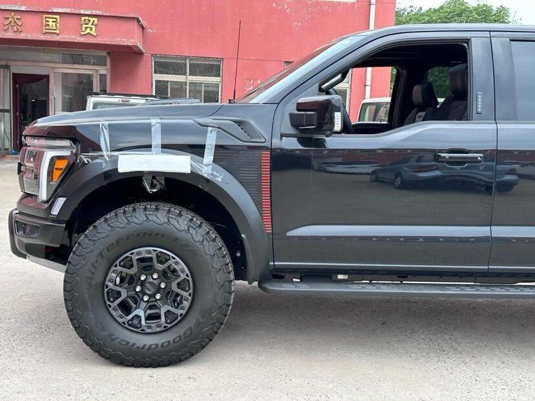 成都福特平行进口F150团购价格64万起 直降6万