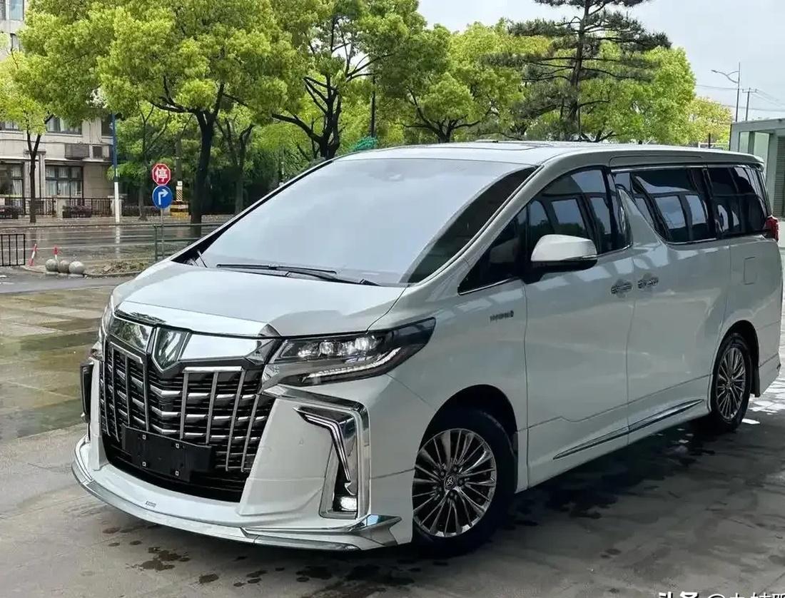 成都丰田(进口)埃尔法售价89万起 欢迎试乘试驾