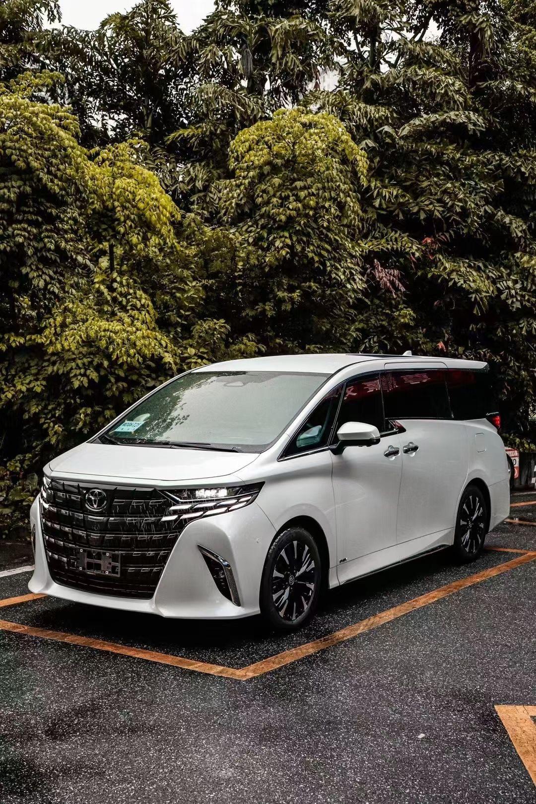 现购埃尔法享5万优惠 最低仅售86万