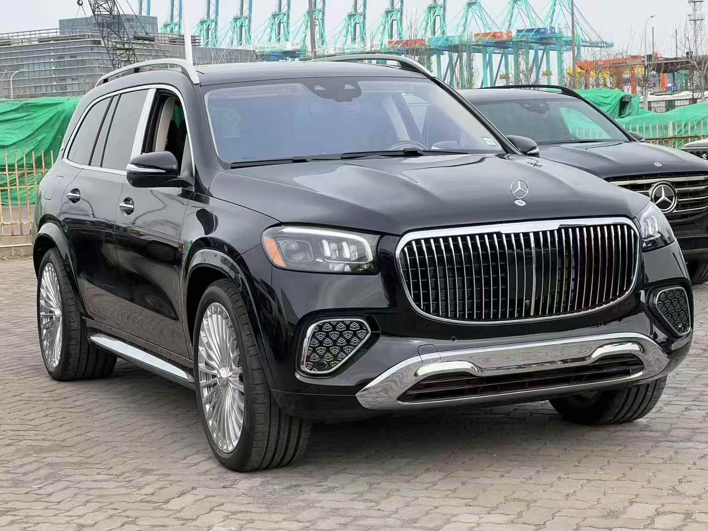 成都奔驰迈巴赫GLS级欧版目前售价228万起