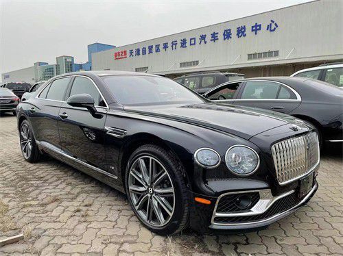 成都宾利飞驰限时优惠 目前279万元起售