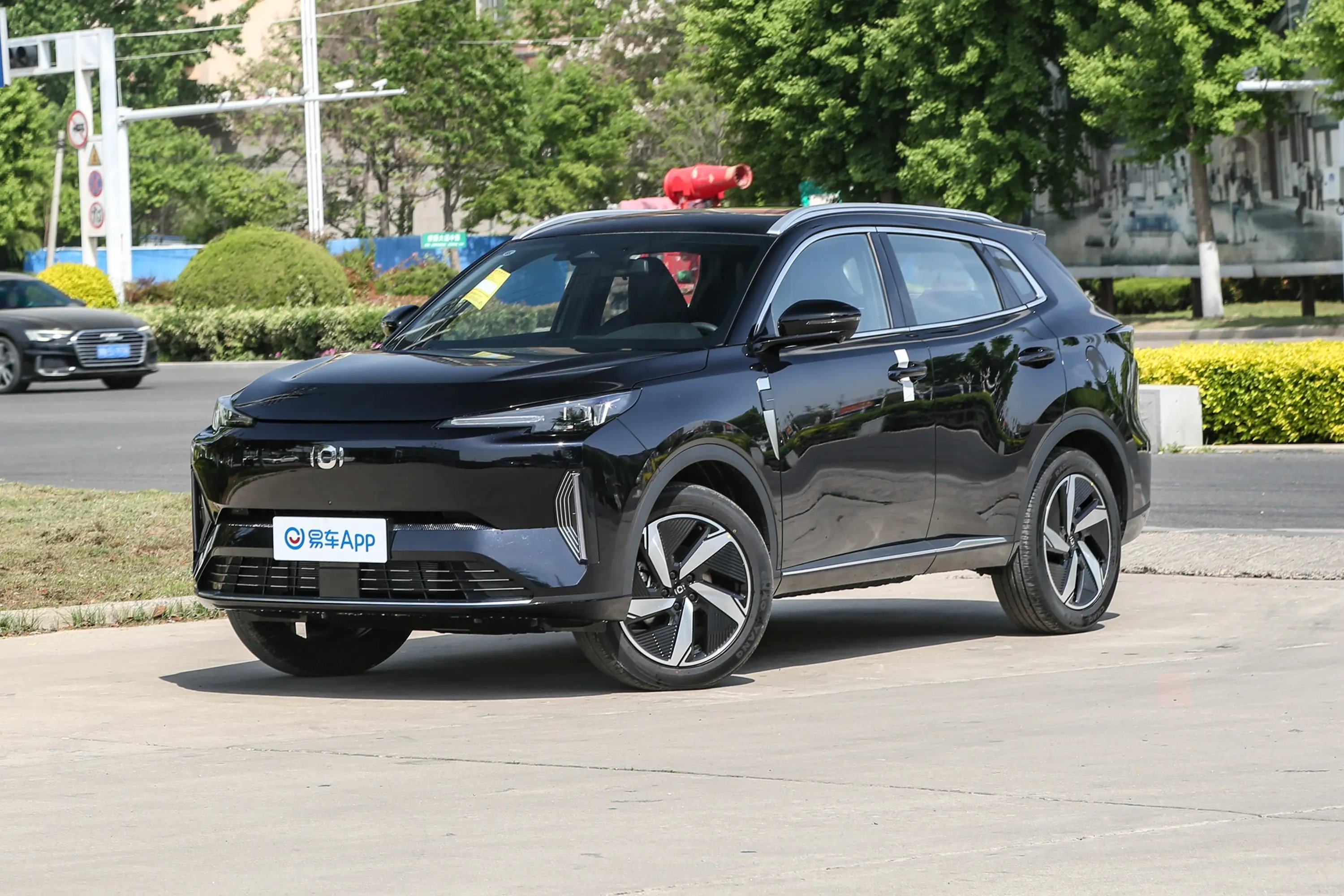 长安启源全新Q05预告图发布 定位纯电小型SUV