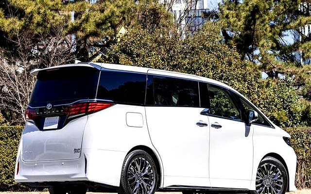 2025威尔法价格最低90万起售 欢迎试乘试驾