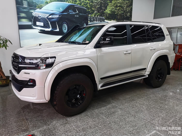 成都远卓名车中东版兰德酷路泽平价销售69万起