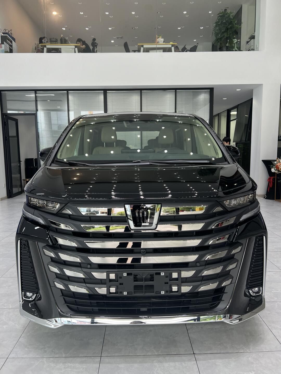 2025威尔法限时优惠 目前90万元起售