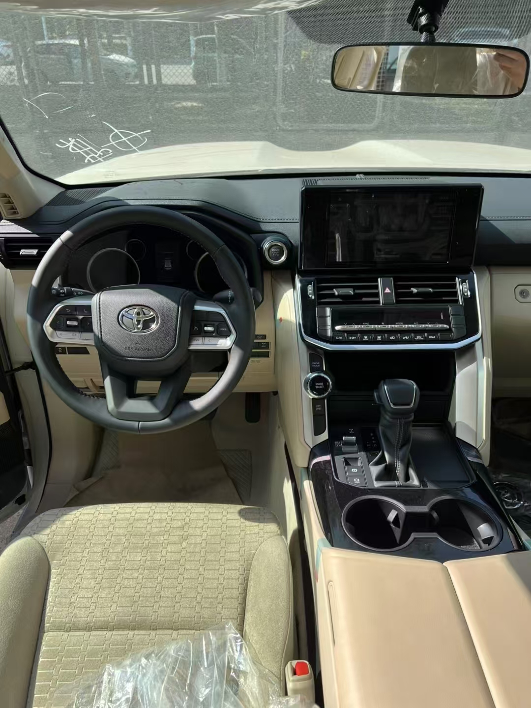 2024款酷路泽3500外观内饰改变 变化很大