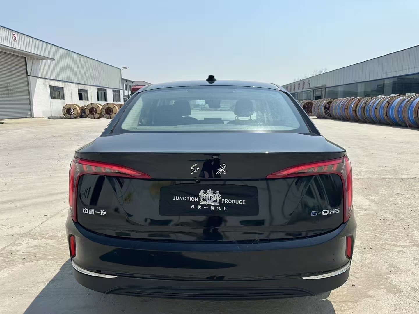 成都红旗E-QM5最高降3.00万 仅9.18万可入手