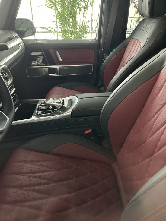 2024款奔驰G350时刻保持的全方位视野