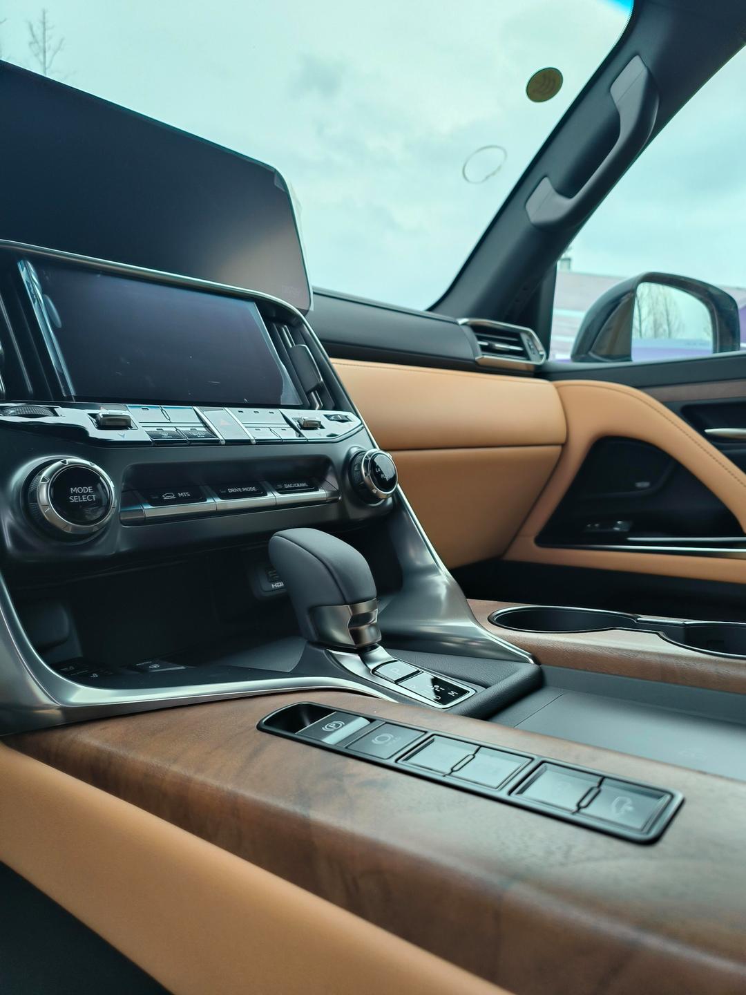 2025雷克萨斯GX加版让利直降20万