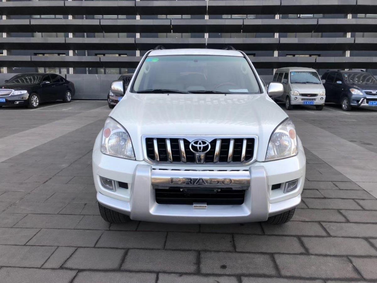 成都平行进口丰田普拉多中东版限时优惠25.2万 最低45万