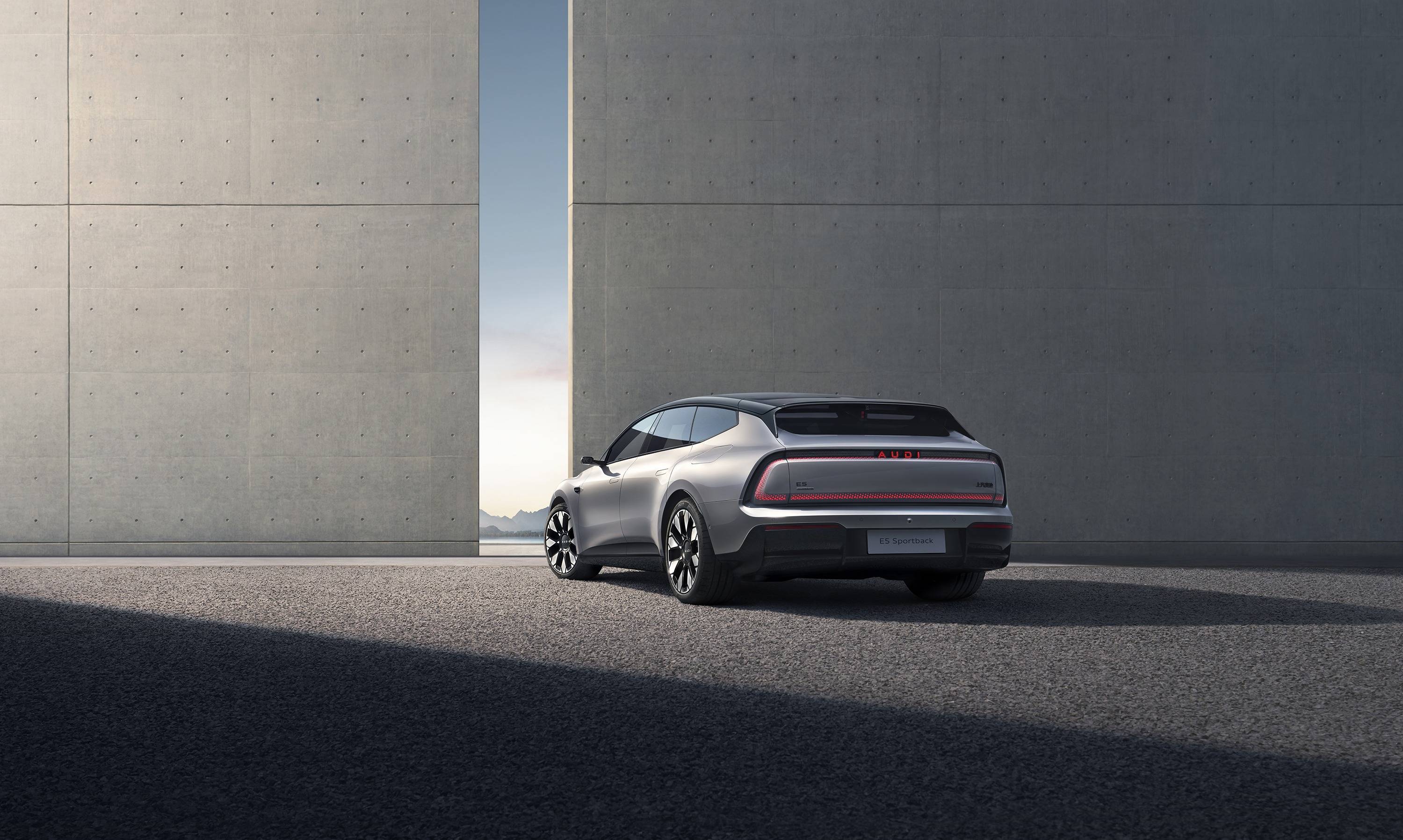 半小时订单破万，23.59万元的奥迪E5 Sportback主打创新与务实