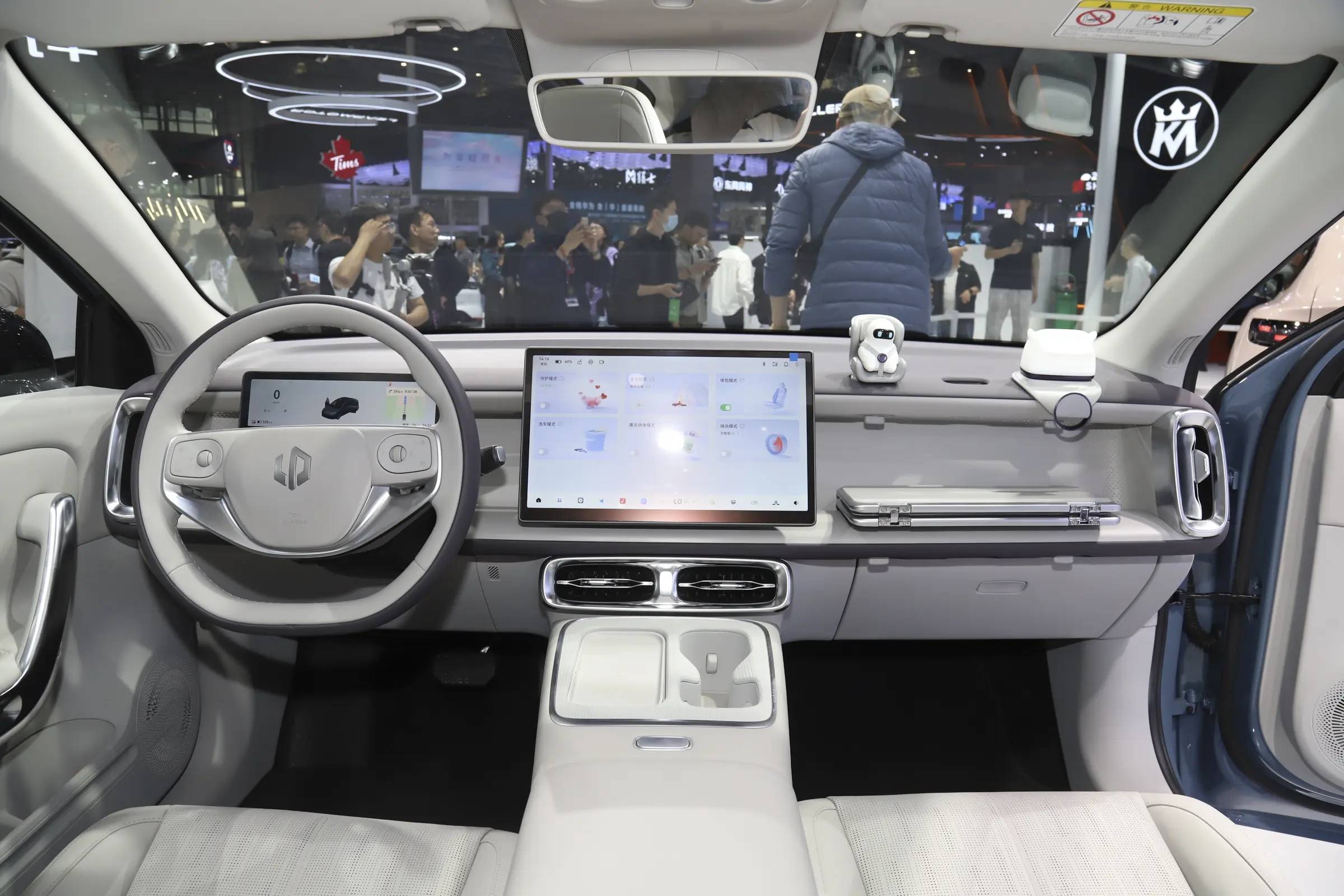 零跑B01将7月24日上市 预售价10.58-13.58万