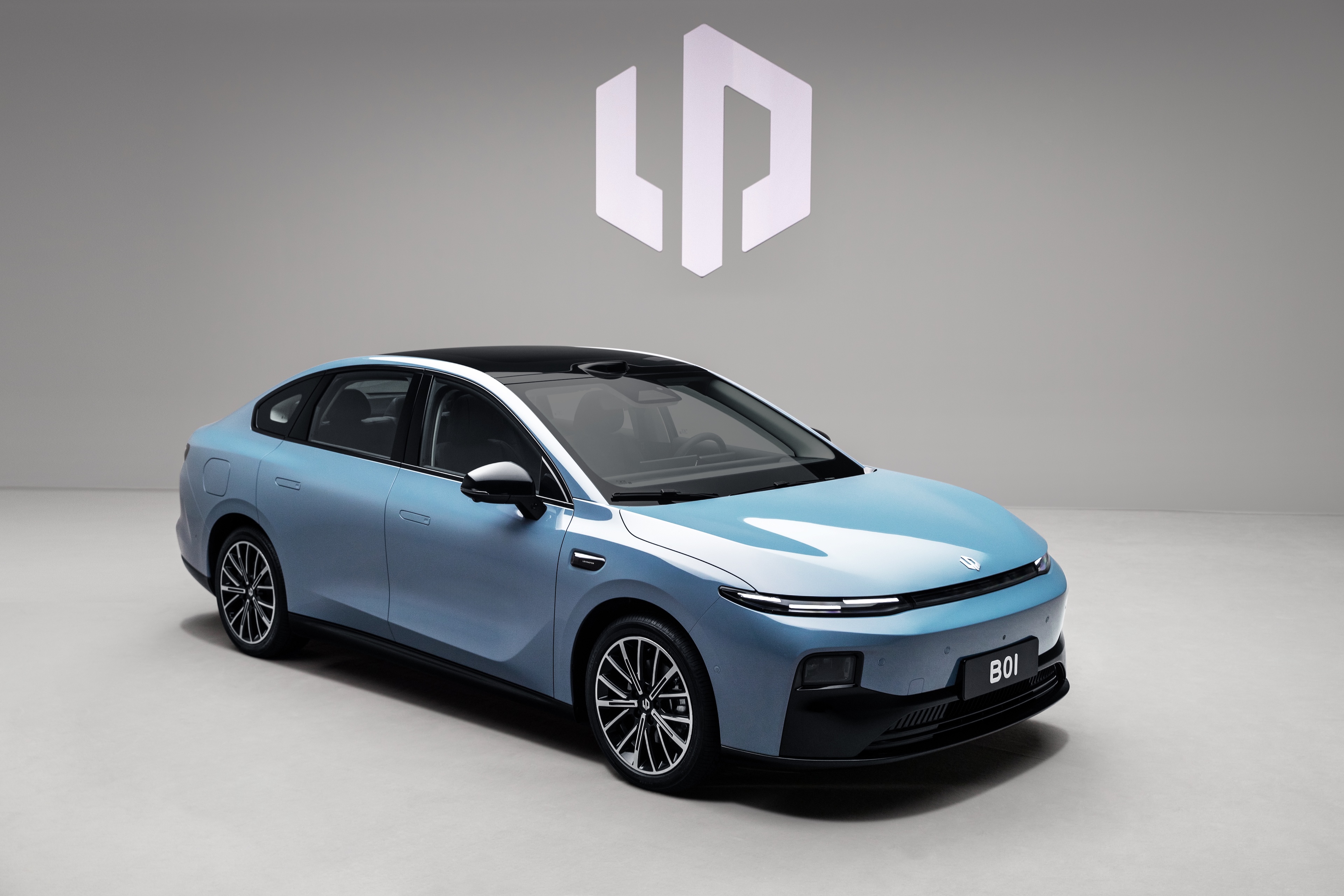 零跑B01将7月24日上市 预售价10.58-13.58万