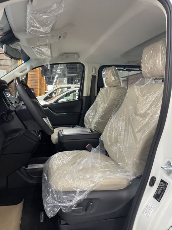 四川腾达东远名车Granvia中东版价格最低64万起售 欢迎前来试驾