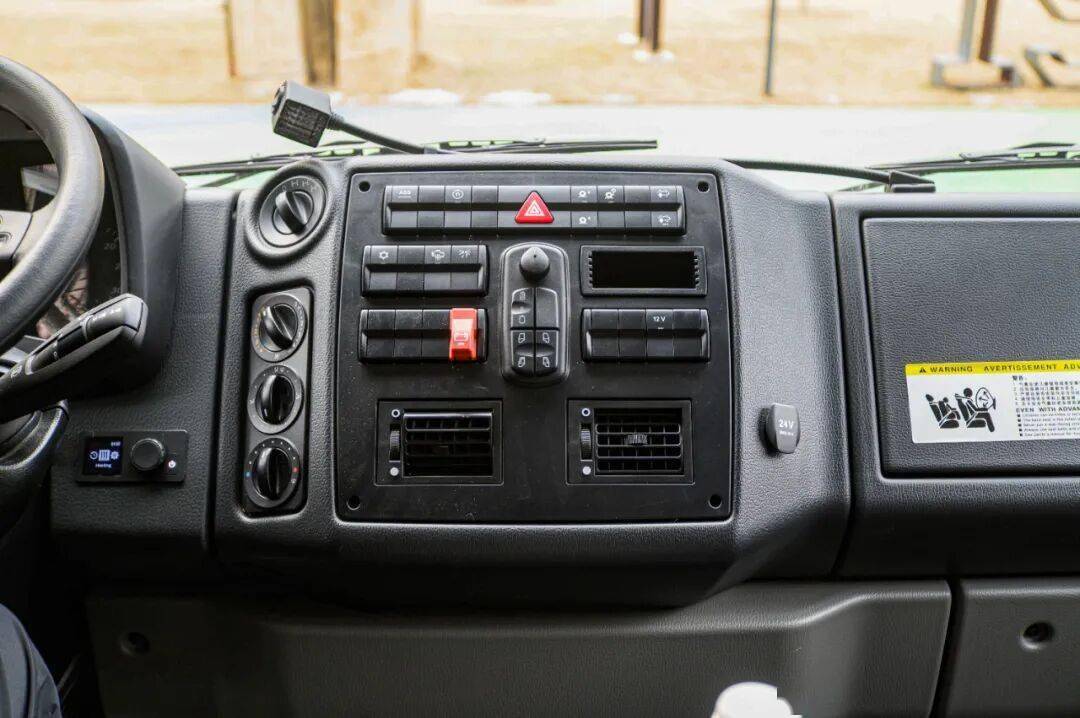 成都乌尼莫克欧版部分车型优惠39万 最低230万