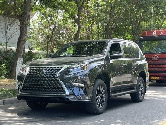2023款雷克萨斯GX460具有多地形选择功能