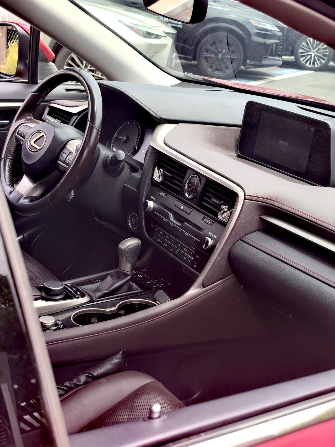 四川腾达东远名车雷克萨斯LX让利39万 售四川