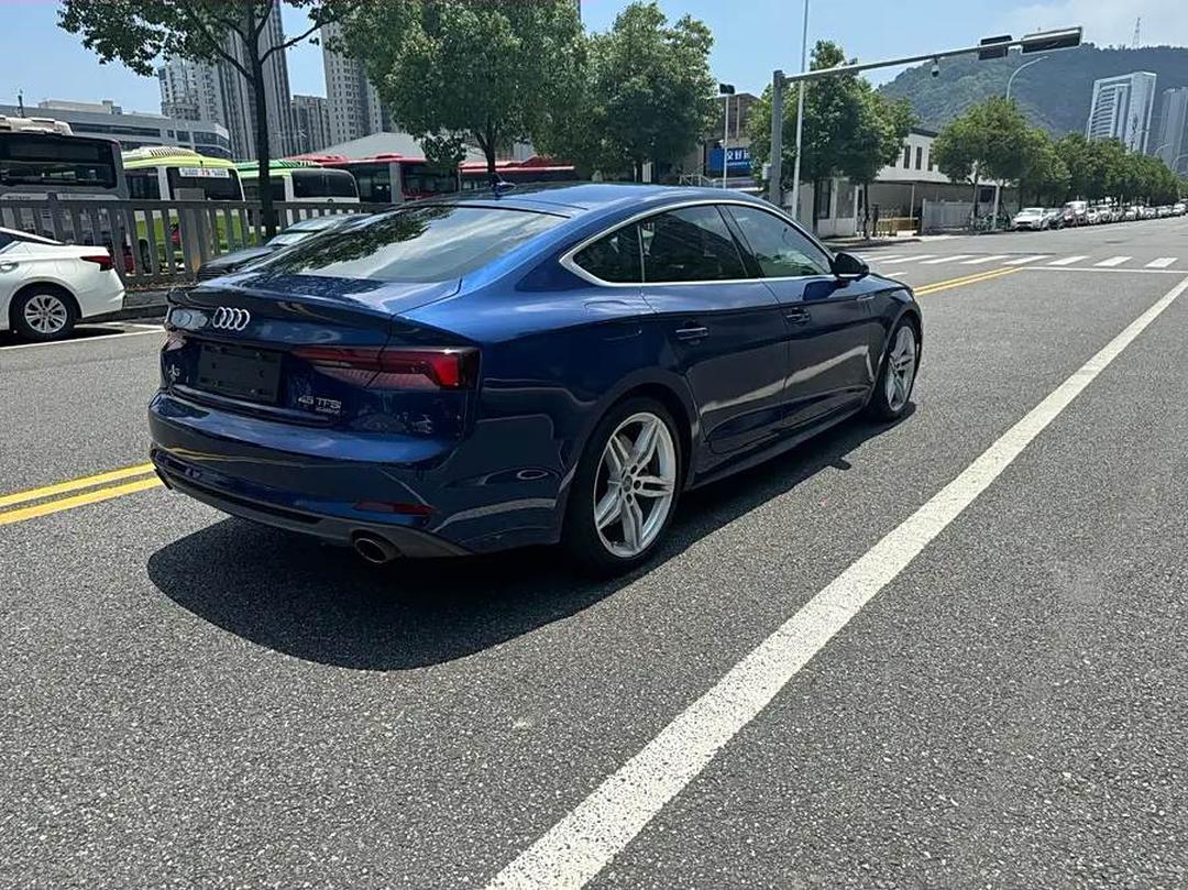 郫县奥迪SQ5优惠22.28万 最低仅售37.60万