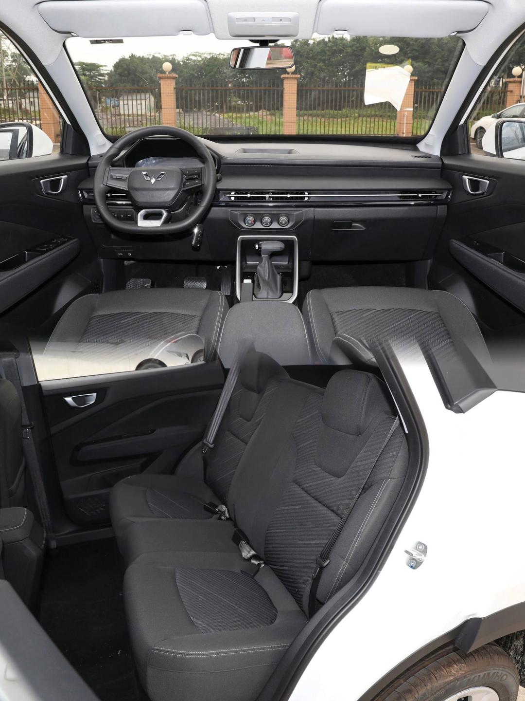 成都五菱星驰价格5.38万起 最高优惠0.82万