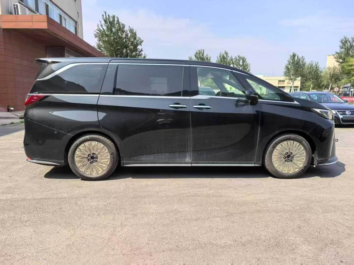 雷克萨斯LM亚洲版部分车型优惠43万 欢迎上门试驾