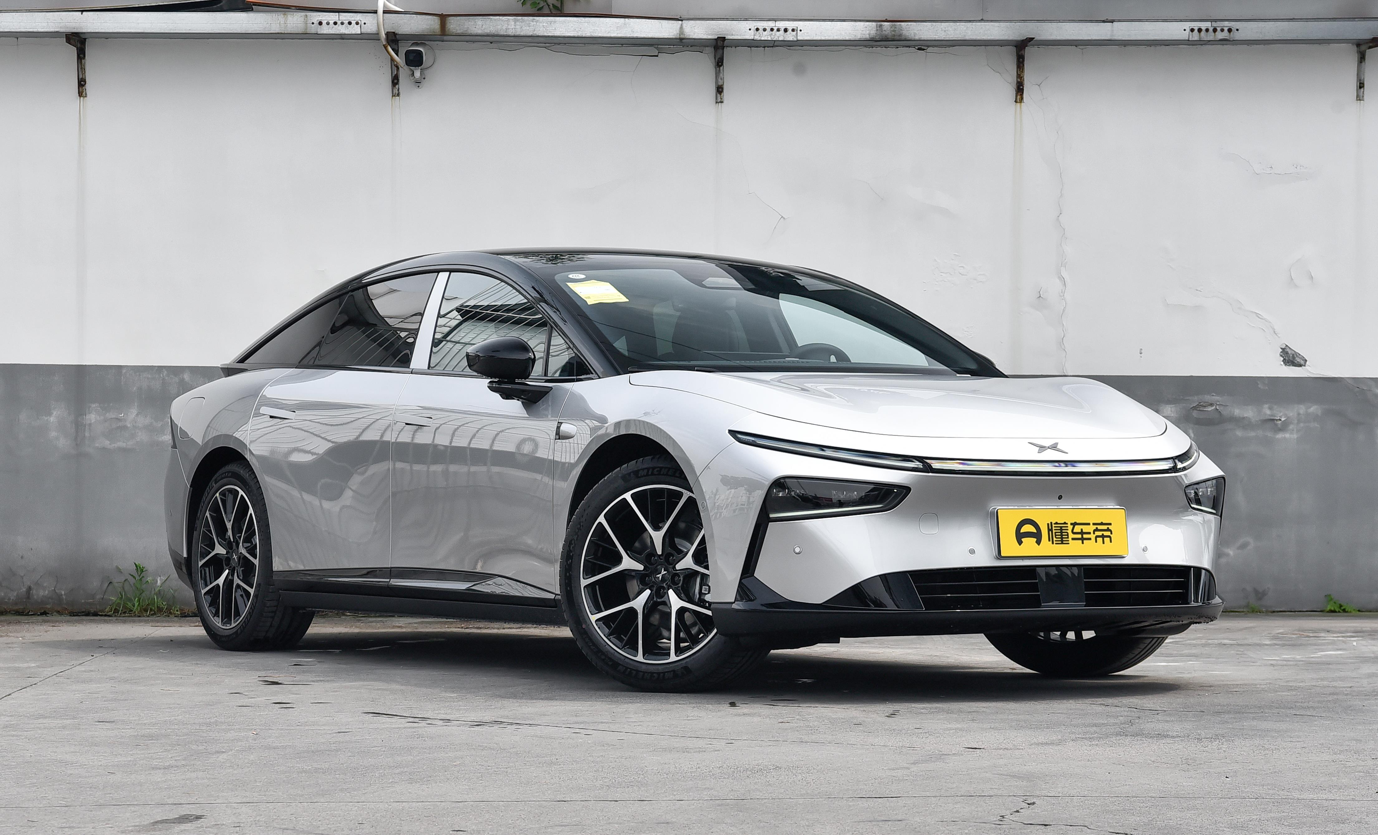 何小鹏“剧透”新车规划,明年推7款增程车抢市场