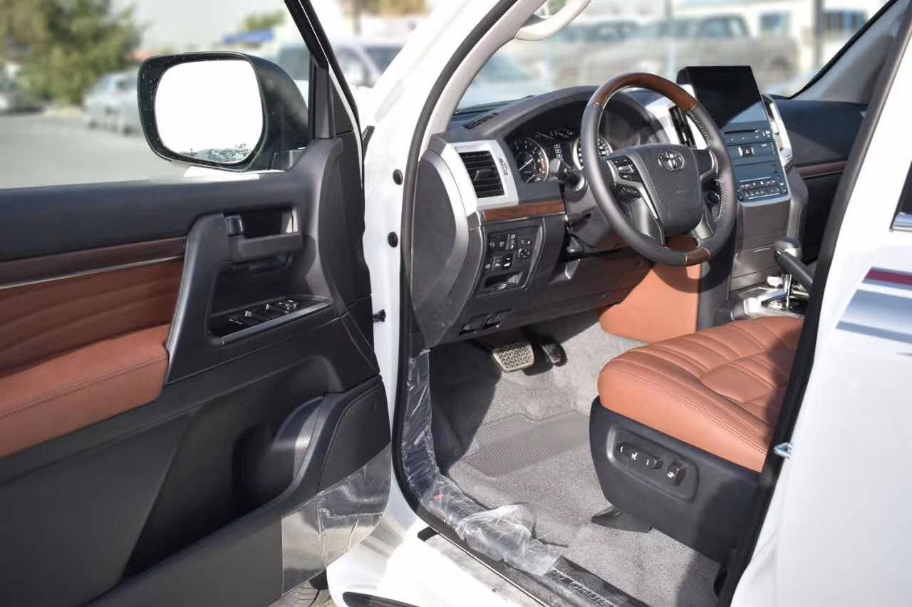 平行进口丰田兰德酷路泽美规版价格最低158万起售 售四川