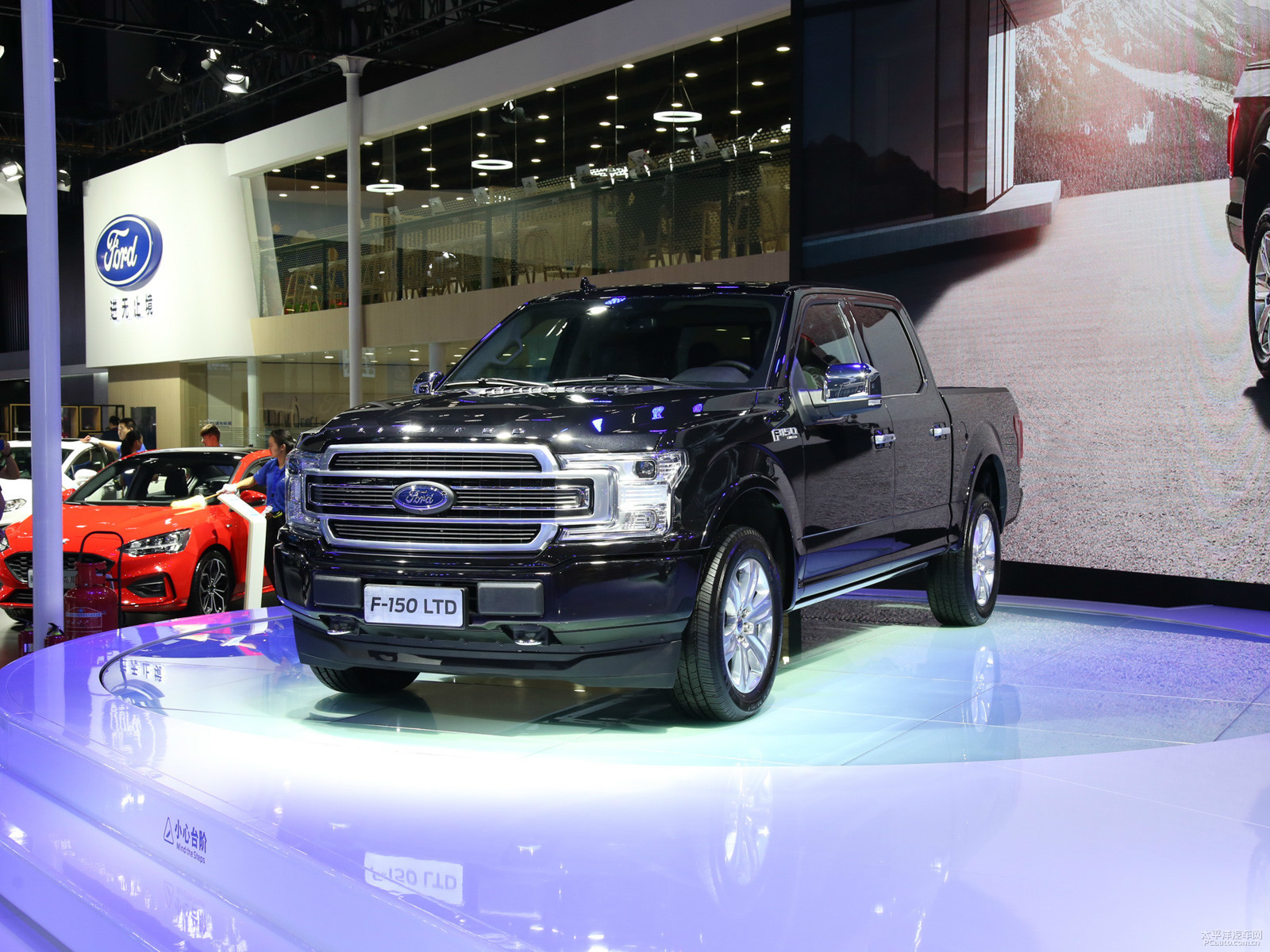 成都平行进口福特F-150墨版让利27万 欢迎上门试驾