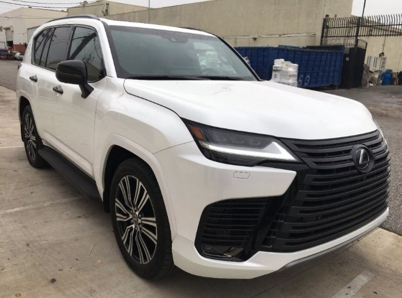 雷克萨斯LX美规版目前售价159万起 欢迎前来试驾