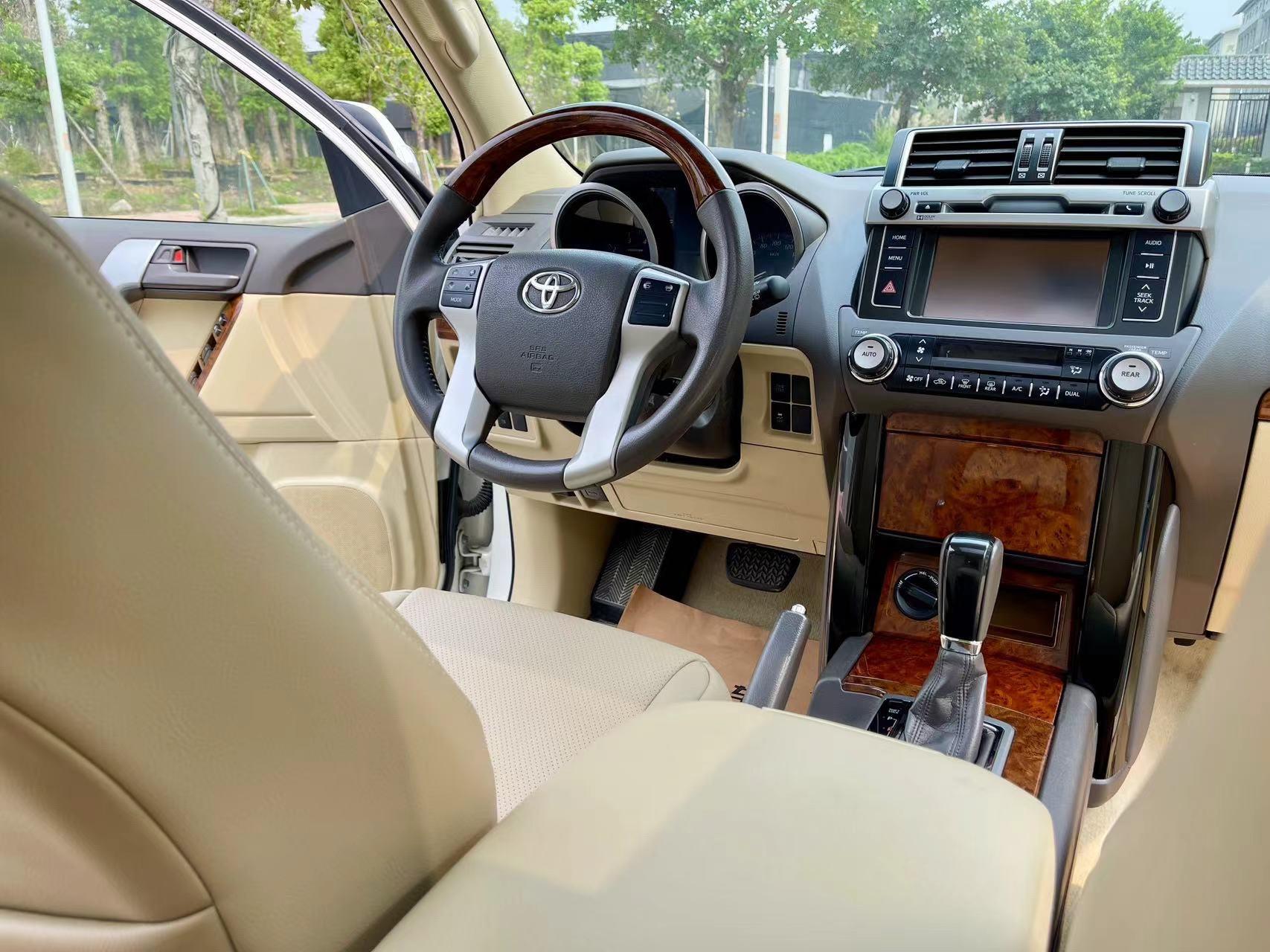 丰田普拉多中东版团购价格45万起 欢迎试乘试驾