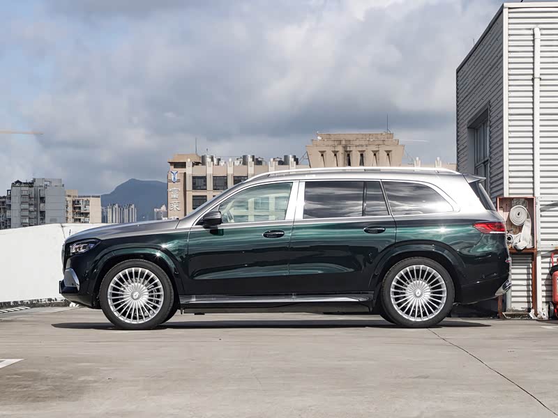 2023迈巴赫GLS级墨版降价86万 欢迎上门试驾