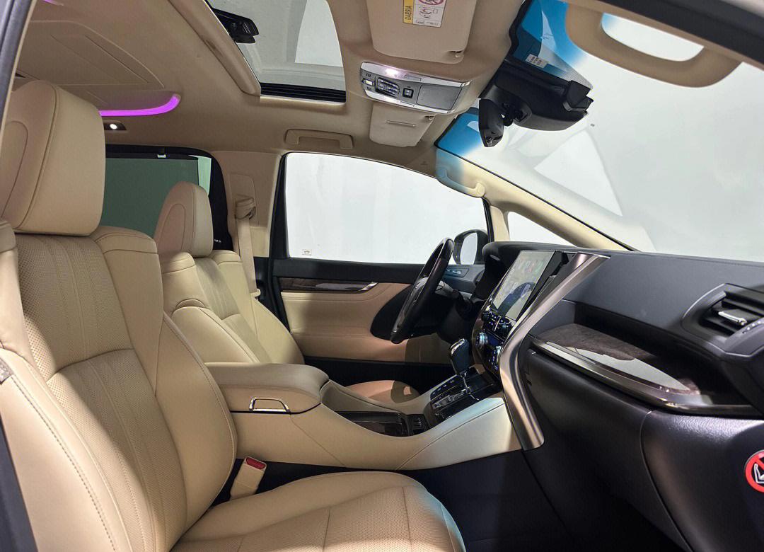 新款埃尔法 丰田(进口)埃尔法报价及图片 配置