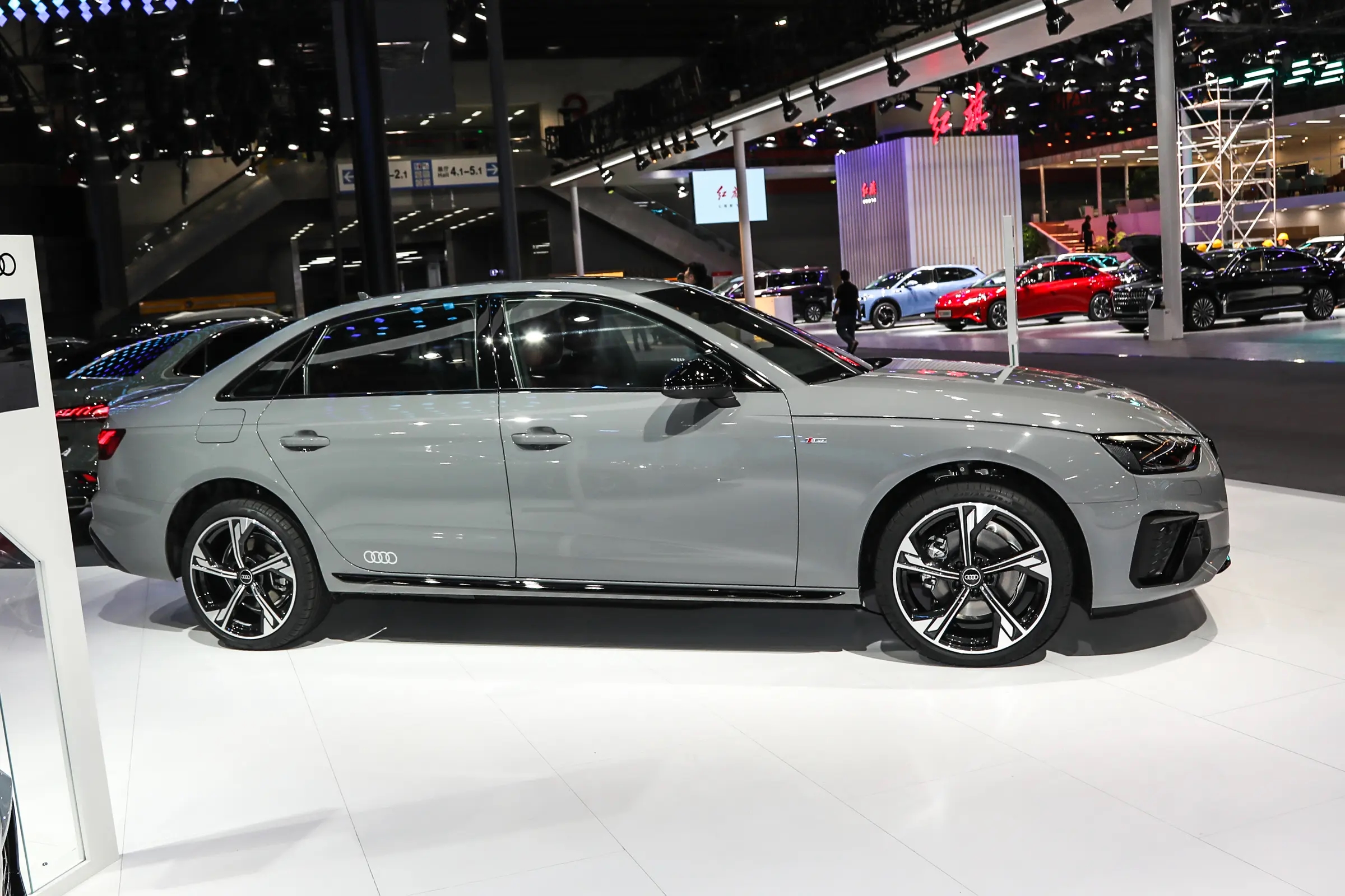 成都奥迪A4L优惠高达14.29万 最低仅售17.57万