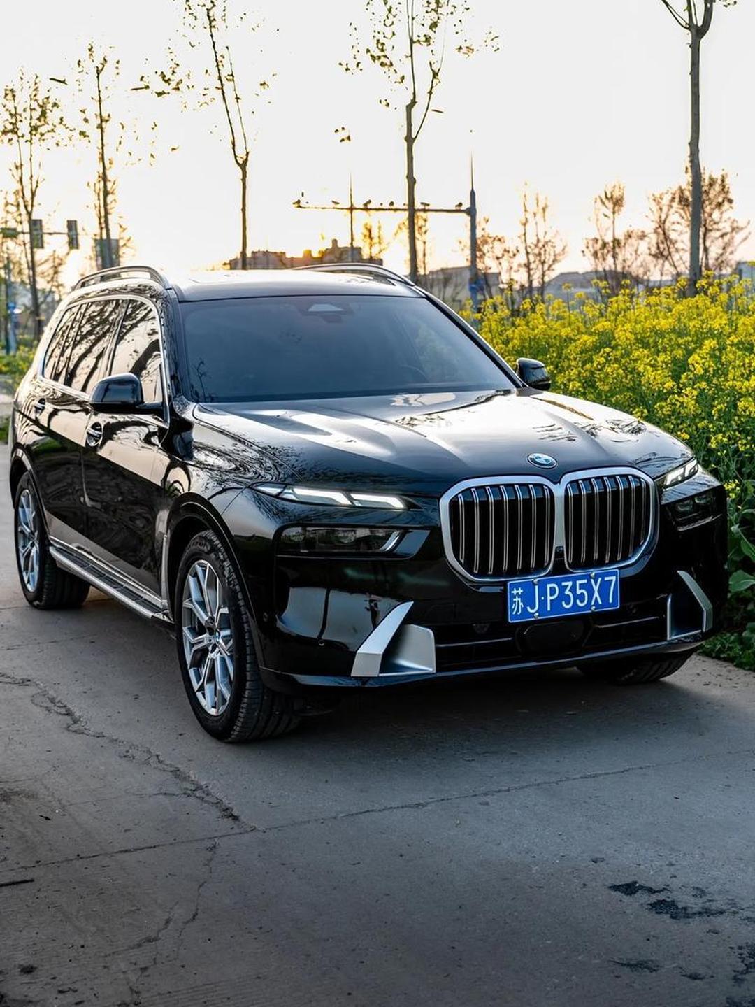 平行进口宝马X7加版报价79万起 直降30万