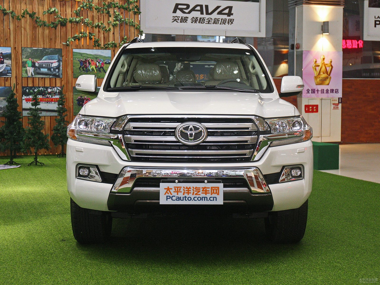 四川腾达东远名车兰德酷路泽美规版报价158万起 售四川