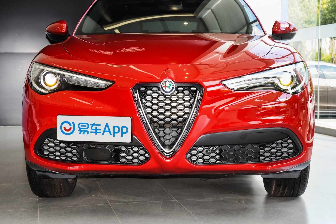 成都Stelvio斯坦维报价35.70万起 暂无优惠