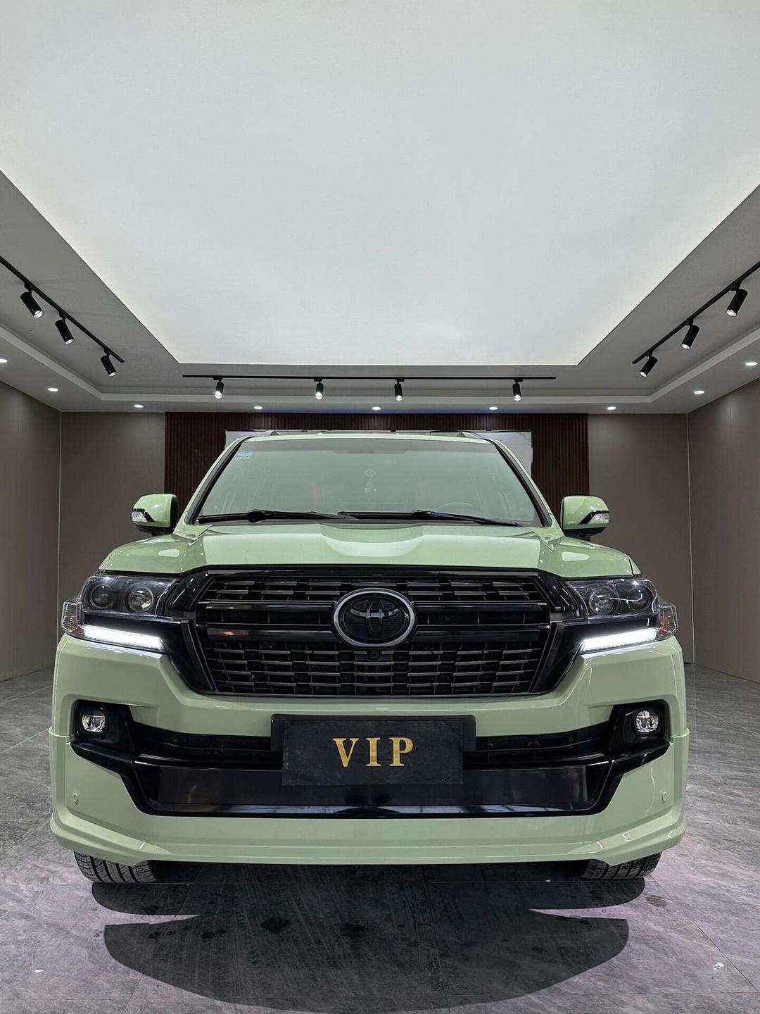 成都丰田Granvia中东版团购钜惠19万