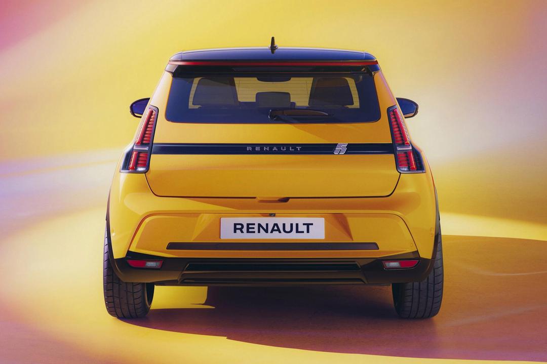 雷诺5 Turbo 3E量产版发布：后驱双电机纯电钢炮，2027年上市