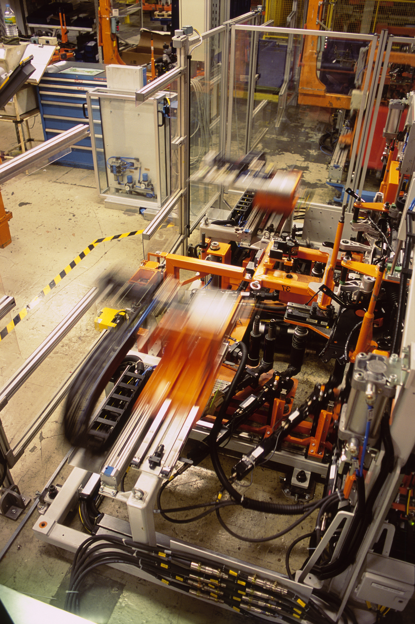 纵深推进汽车产业数字化转型